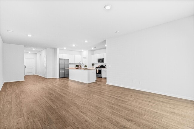 Photo - 504 Minim St