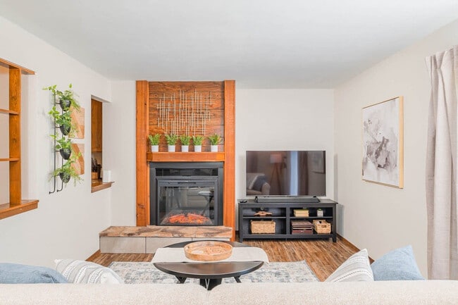 Building Photo - 1209 W Ridgeview Dr Unit ID1061635P