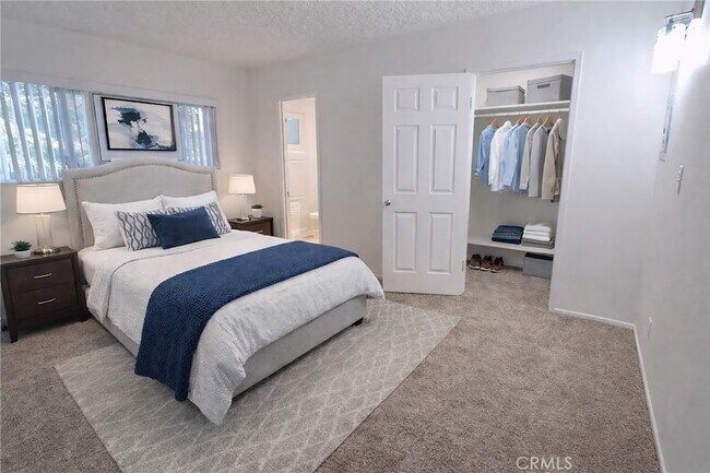 Photo - 1803 W Sumac Ln Unit E