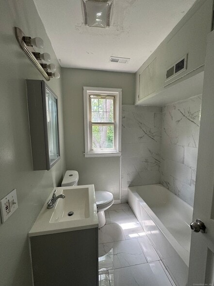 Photo - 63 Lombard St Unit 3