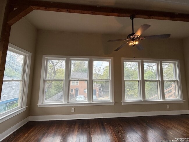 Photo - 210 Eleanor Ave