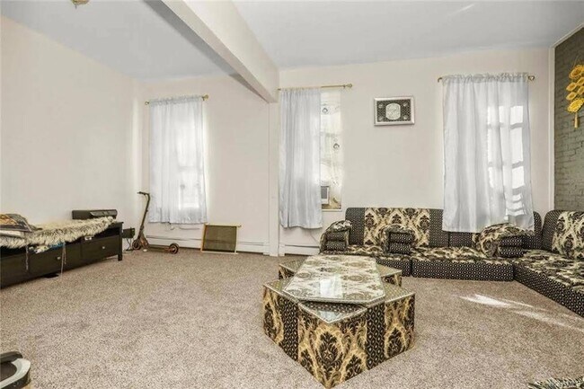 Photo - 80 Elliott Ave