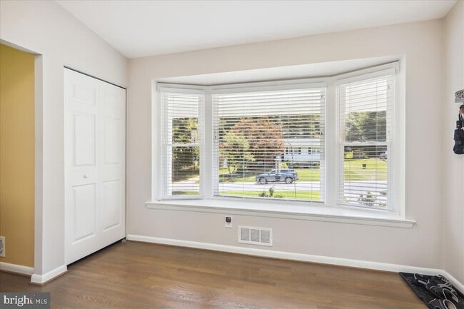 Photo - 2711 Weller Rd