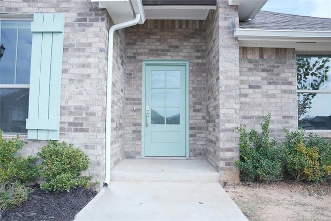 Photo - 5216 Bing Cir