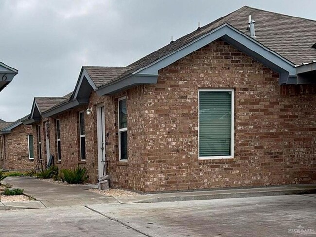 Building Photo - 826 S Missouri St Unit A