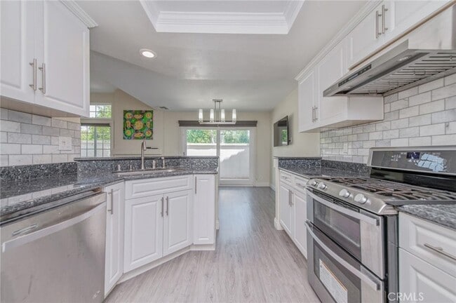 Photo - 128 Agostino Unit 83