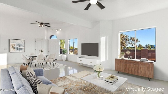 Photo - 574 Duchess Dr