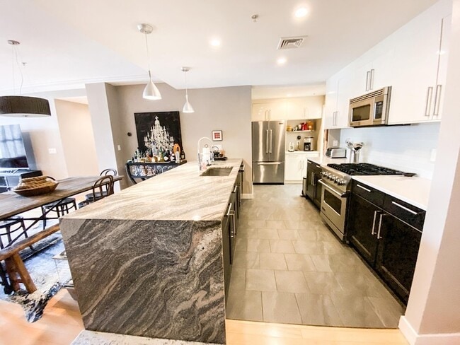 Photo - 323 Boylston St Unit 201