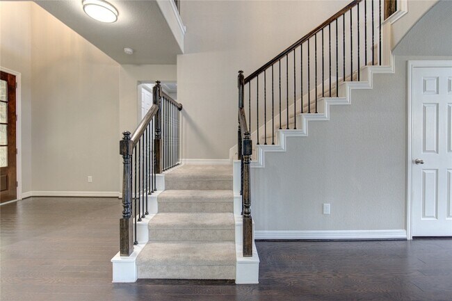 Photo - 28918 Woods Rose Ct