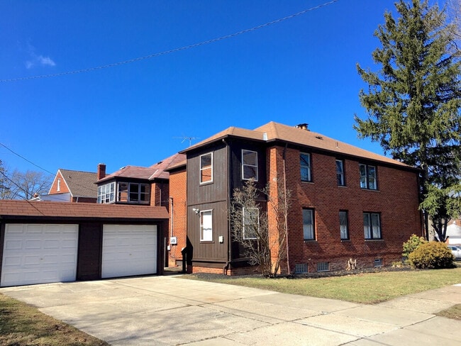 Photo - 2199 Cranston Rd Unit SI ID1057684P