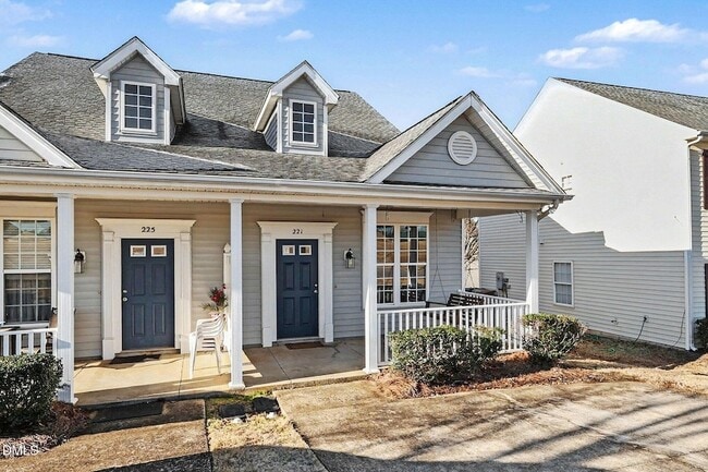 Photo - 221 Payton Dr