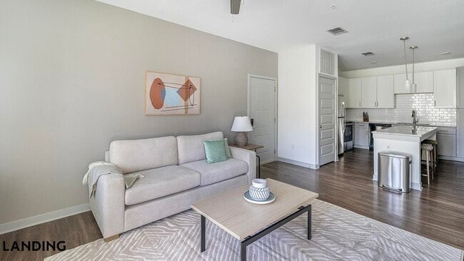 Photo - 100 Wildwood Ct Unit 6-611