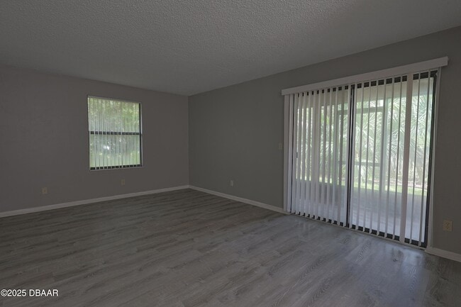 Photo - 6175 Sequoia Dr