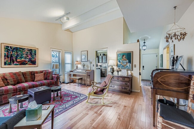 Photo - 2751 Glenwood Dr Unit ID1356394P