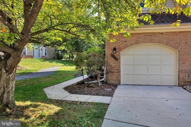 Photo - 16131 Parklawn Pl