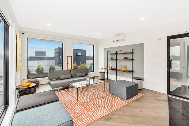 Building Photo - 451 15th St Unit ID1295529P