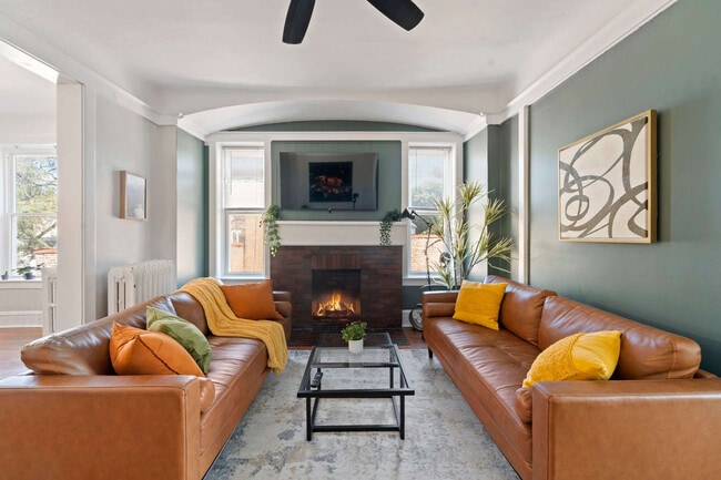 Building Photo - 6214 N Magnolia Ave Unit ID1244931P