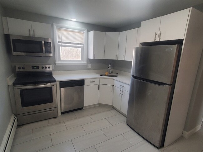 Building Photo - 433 B Sea St Unit 6