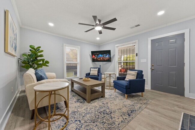 Photo - 903 Beecher St SW Unit SI ID1609614P