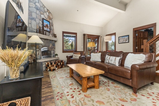 Photo - 425 Ore House Plaza Unit SI ID1564290P