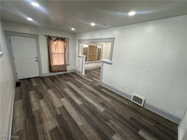 Photo - 1268 E 133rd St