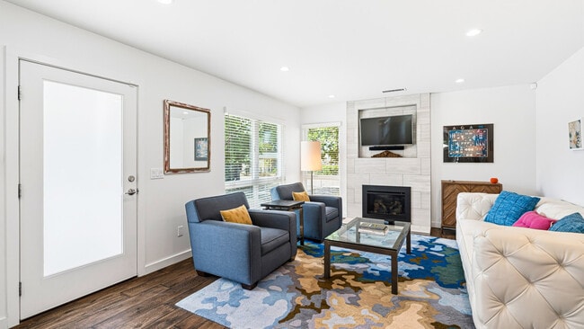 Photo - 22522 Burndale Rd Unit SI ID1604797P