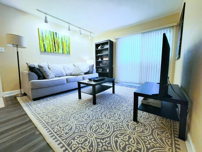 Photo - 1700 SW 16th Ct Unit ID1359114P