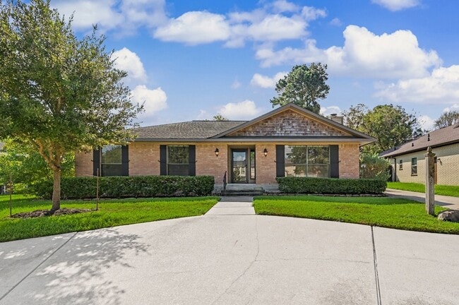 Photo - 9820 W Shore Dr