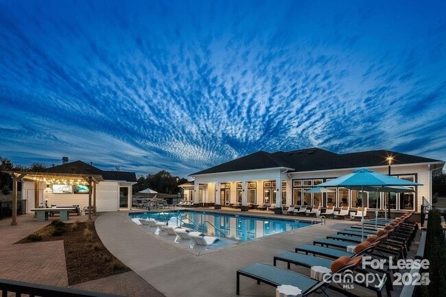 Building Photo - 225 Rhyne Rd Unit A1