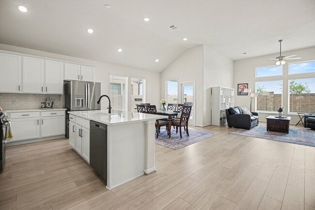 Photo - 2214 Lierna Dr