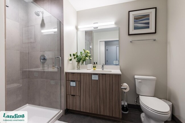 Photo - 4611 N Broadway Unit 213