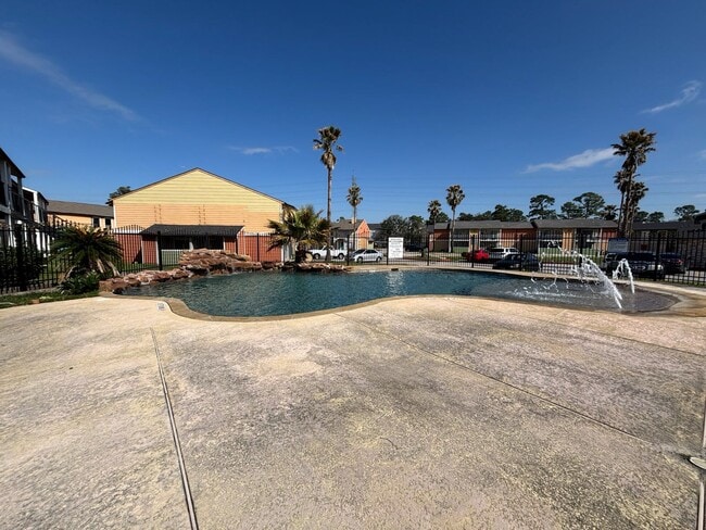 Photo - The Palms at Cypress Station