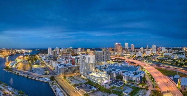 Photo - 601 N 12th St Unit B4