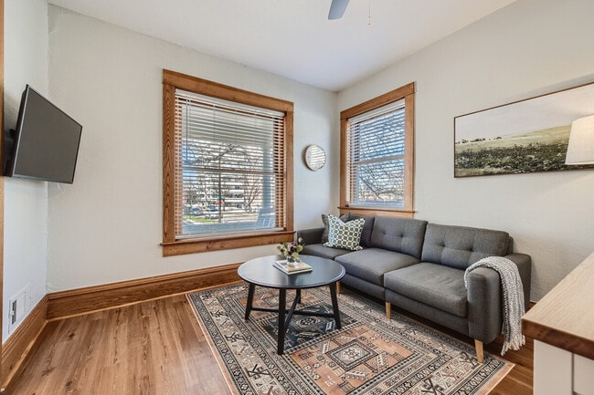 Building Photo - 91 Pearl St Unit SI ID1026279P