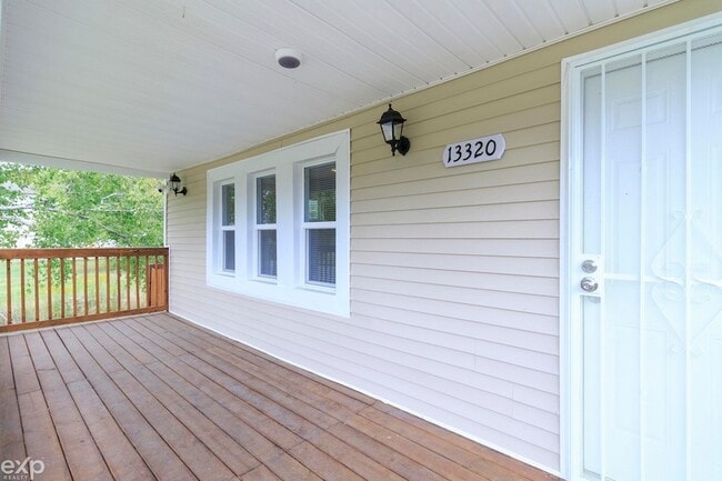 Photo - 13320 Jane Ave