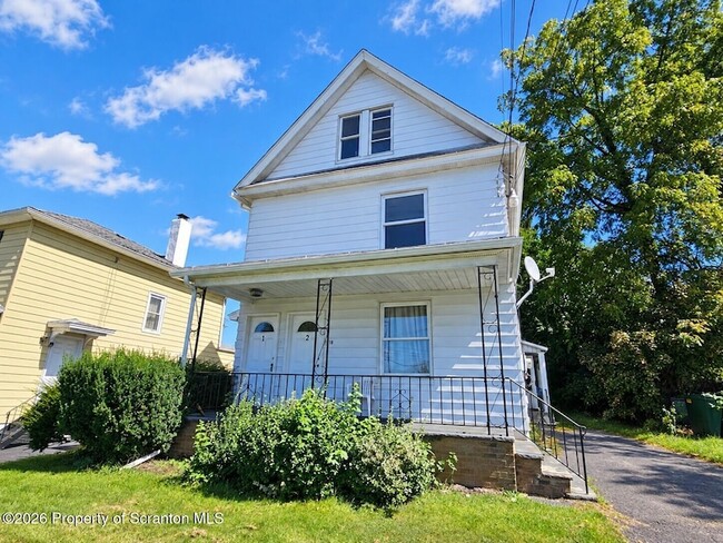 Building Photo - 2510 Boulevard Ave Unit 2