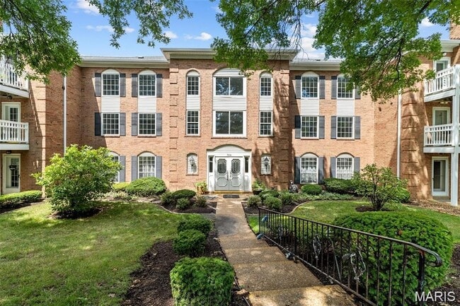 Building Photo - 964 Claytonbrook Dr Unit 1C