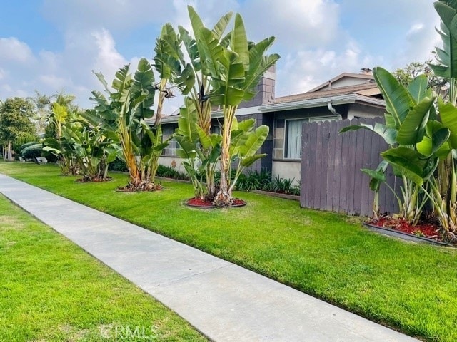 Building Photo - 17092 Emerald Ln Unit D