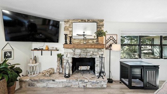 Photo - 1240 Canyon Springs Dr Unit ID1351232P