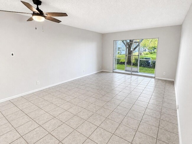 Photo - 1400 SW 124th Terrace Unit 105Q