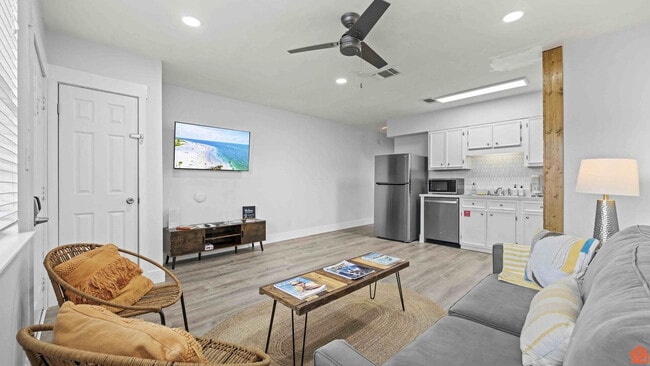 Photo - 312 Bream Ave Unit SI ID1502004P