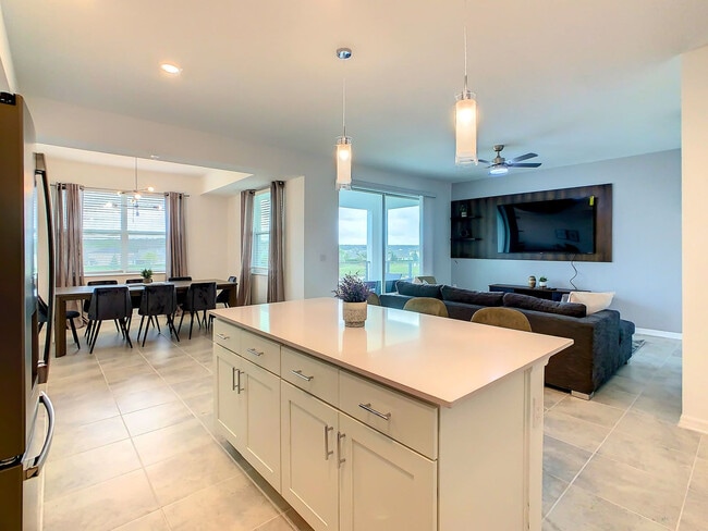 Building Photo - 3161 Paradox Cir Unit ID1315001P