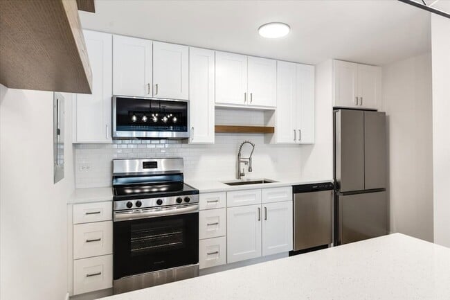 Photo - 929 Washington St Unit 304