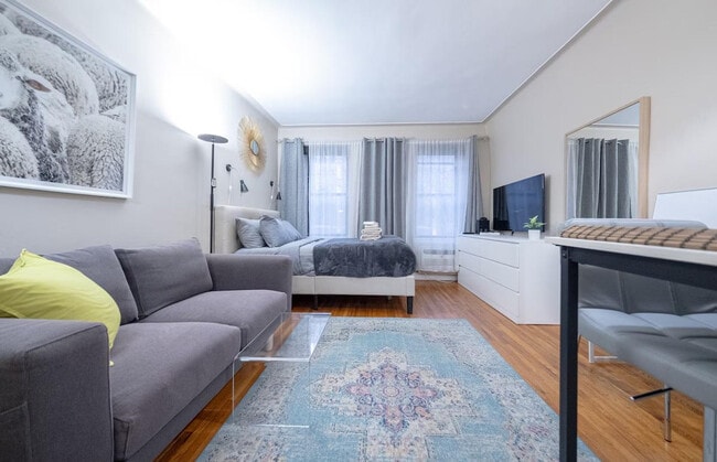 Building Photo - 328 E 74th St Unit ID1032017P