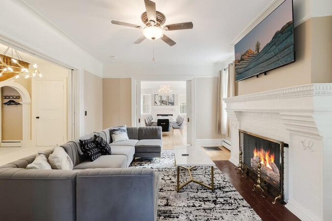 Photo - 58 Montebello Rd Unit ID1056728P