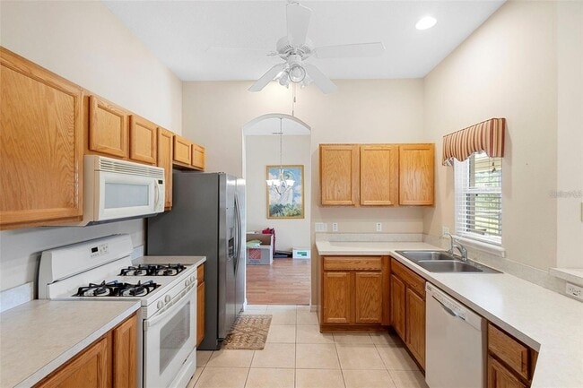 Photo - 713 Mountain Ash Way