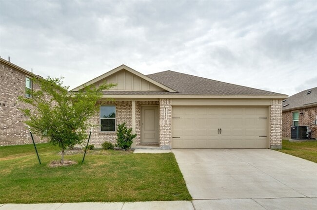 Building Photo - 14188 Golden Brg Dr