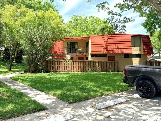 Building Photo - 8141 Severn Dr