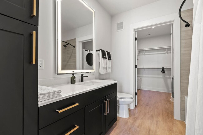 Photo - 2317 W Grace St Unit GO ID1312496P