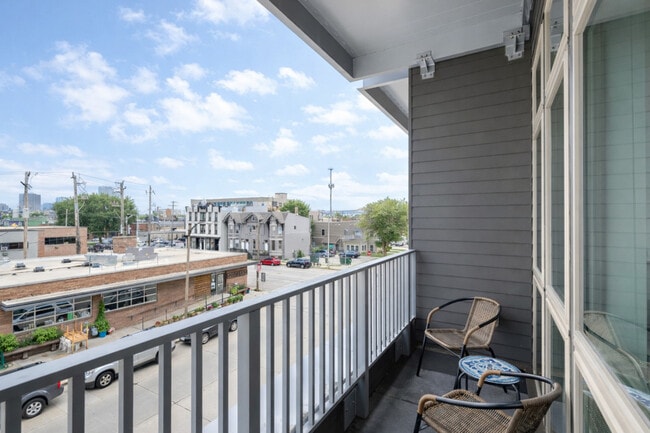 Photo - 211 W Mineral St Unit SI ID1522305P